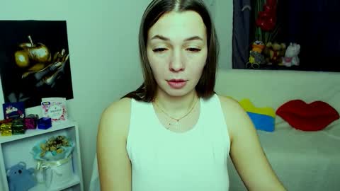 Vikki online show from February 11, 1:45 pm