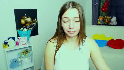 Vikki online show from March 17, 11:58 am