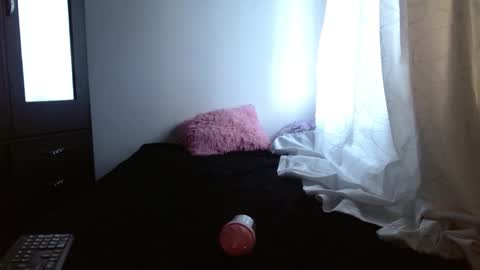 maaddy_thompson online show from December 15, 9:42 pm