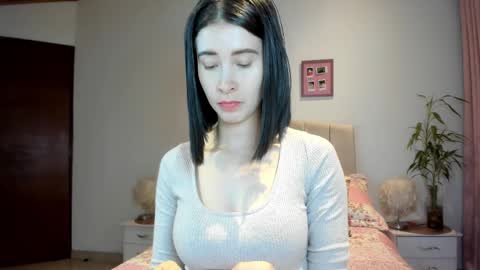 Snapshot of macarena_vallejo_ chatting on September 18, 1:59 am Macarena online show from September 18, 1:59 am