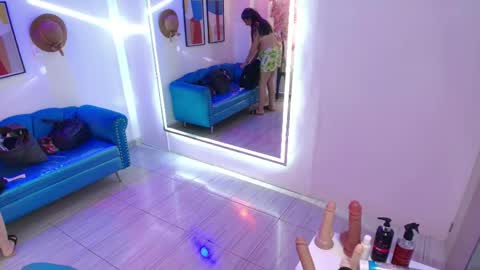 Madame Scarllet  online show from May 8, 11:57 am
