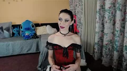 Snapshot of maddison_summer chatting on September 14, 9:45 pm Maddison Summer online show from September 14, 9:45 pm