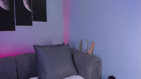 Maddy  online show from January 20, 9:11 pm