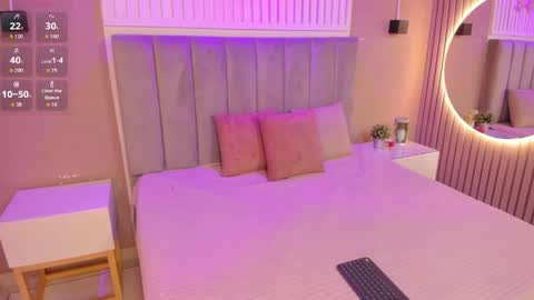 Maddy  online show from April 15, 11:44 am