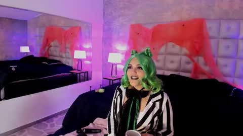 Maddy online show from October 30, 1:34 pm