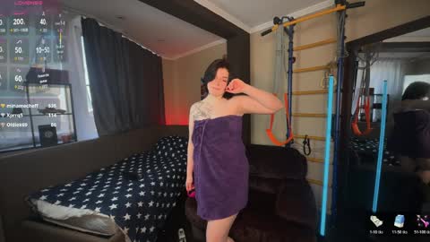 Maddy online show from April 3, 2:15 pm