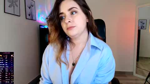 madelamee online show from January 11, 10:26 pm