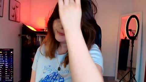 madelamee online show from March 6, 9:21 pm