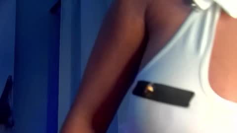 Snapshot of madeleinxxx_ chatting on October 26, 6:31 am madeleinxxx_ online show from October 26, 6:31 am