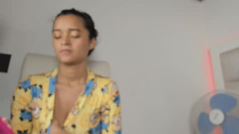 madeline_js online show from September 20, 9:24 pm