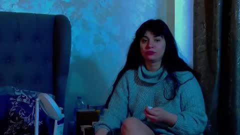 madelynvelure online show from February 13, 7:10 am