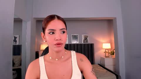 Madie  online show from September 22, 11:41 am