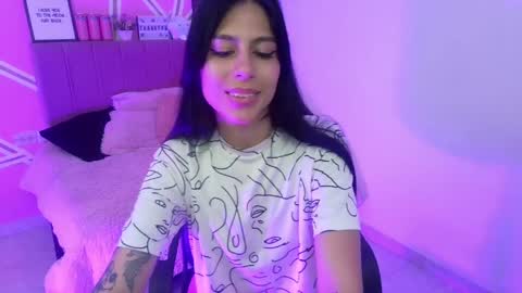 madison_braley online show from April 4, 1:32 pm
