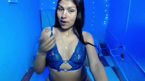 madison_smith11 online show from November 24, 1:13 pm