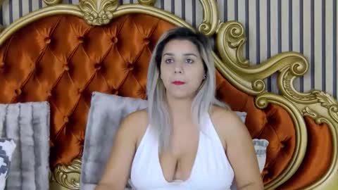 madisonrusso online show from October 24, 8:10 am