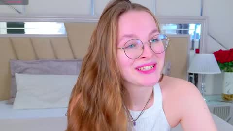 Maddy online show from April 15, 6:03 am