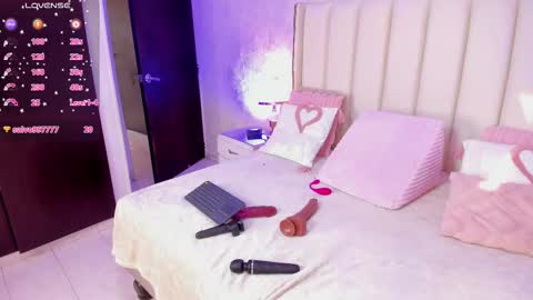 madissonbonny_ online show from March 28, 9:57 pm