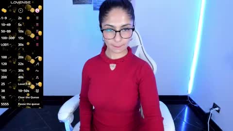 Mady online show from March 7, 9:06 pm