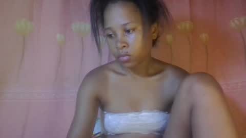 maevafanella online show from January 18, 10:22 am