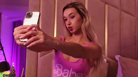 M. online show from December 2, 7:49 pm