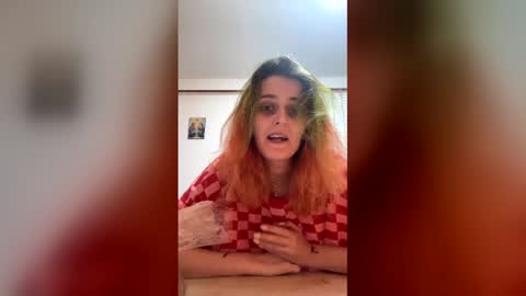 MaeveeFoxx online show from February 18, 4:28 pm