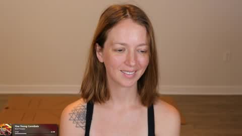 Mae online show from April 12, 2:25 am