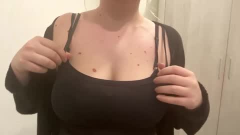 Molly online show from May 14, 4:13 pm