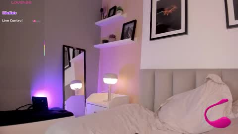   online show from November 13, 9:14 pm