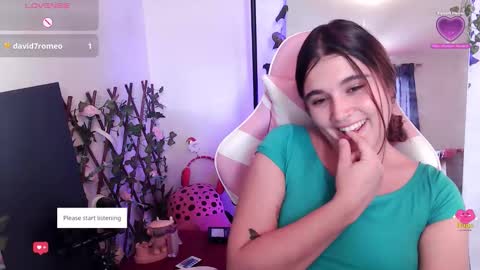 Luna  online show from February 6, 7:06 pm