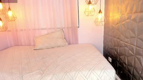 Jessica online show from April 7, 3:30 am