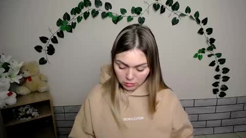 magic_katarina_ online show from January 20, 6:31 am