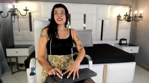 Zantana online show from April 13, 6:52 pm