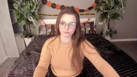 Emily online show from October 30, 2:18 pm