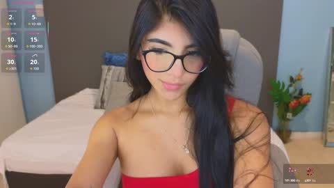 Maiaa Ruiz  online show from October 1, 2:44 pm