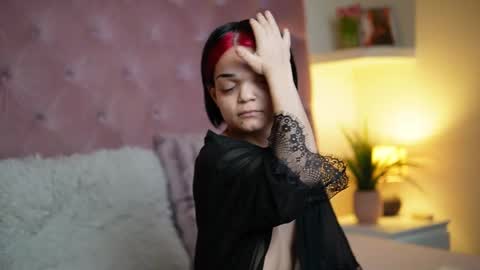  Maia  online show from December 14, 8:58 pm