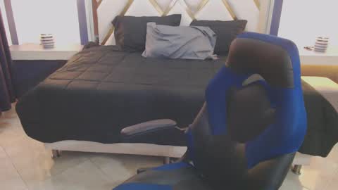 MAIRA online show from November 11, 4:19 am