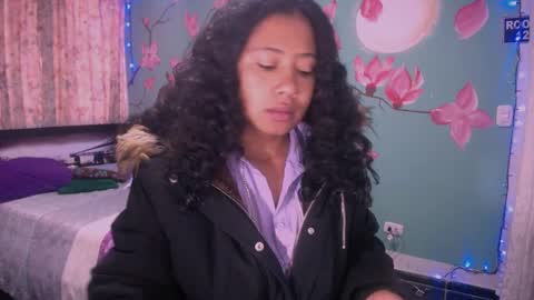 Snapshot of maite_loves chatting on January 17, 11:49 am Maite online show from January 17, 11:49 am