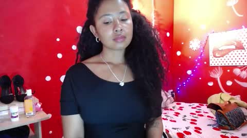 Snapshot of maite_loves chatting on October 10, 11:59 am Maite online show from October 10, 11:59 am