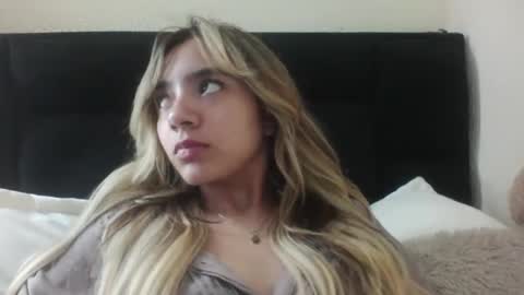 majo_gomezz online show from March 8, 2:04 am