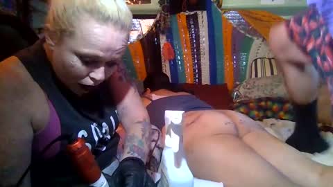 Snapshot of make_me_cum_69x chatting on January 29, 7:36 am make_me_cum_69x online show from January 29, 7:36 am
