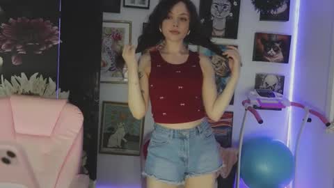 MakiyahBelle online show from February 22, 8:59 am