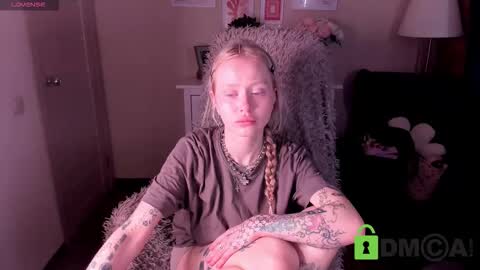 Malena online show from February 10, 10:40 am