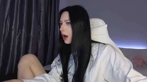 piu online show from January 10, 11:04 am