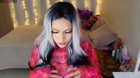 maliciaxpoison online show from April 1, 11:02 pm