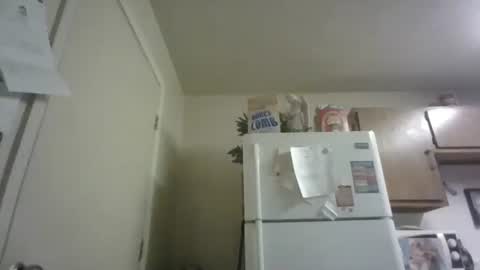 Snapshot of malinda702 chatting on December 24, 9:11 pm malinda702 online show from December 24, 9:11 pm