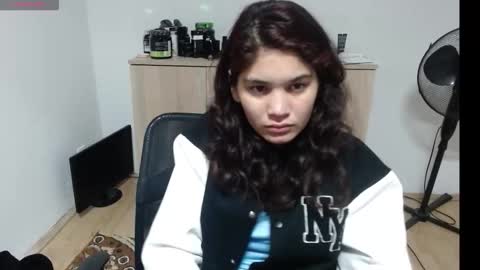 Snapshot of mallorymyers chatting on October 12, 8:33 pm mallorymyers online show from October 12, 8:33 pm