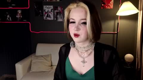 Luna online show from April 11, 10:24 pm