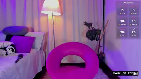 manu  velezz   Help me to get to 100 thumbs ups Tip 25tks  Rate me  online show from December 17, 7:01 am