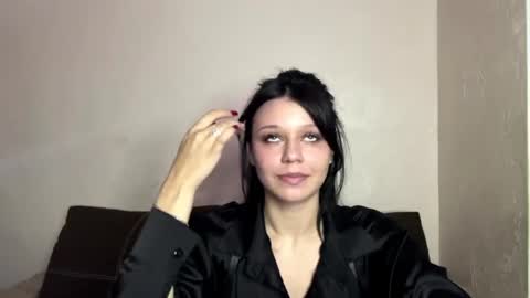 Polly online show from June 24, 6:29 pm