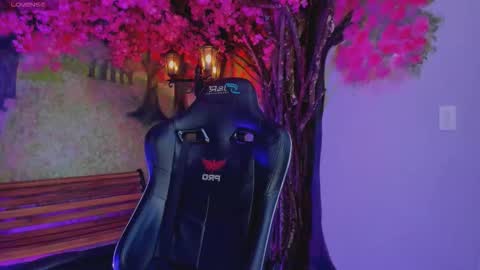 Mara Hanson online show from January 5, 5:27 pm